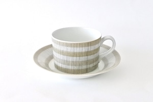 vintage ARABIA SOMITT KOMP demitasse cup & saucer  /  ヴィンテージ アラビア デミタスカップ&ソーサー