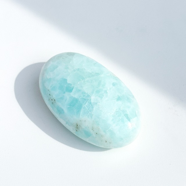 カリビアンブルーカルサイト パームストーン 85◇ Caribbian Blue Calcite ◇天然石・鉱物・パワーストーン・インテリア