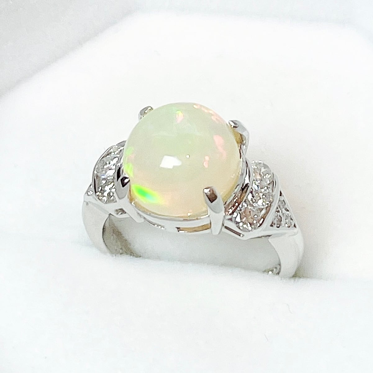 天然 オパール 天然ダイヤモンドpt900 リング 指輪