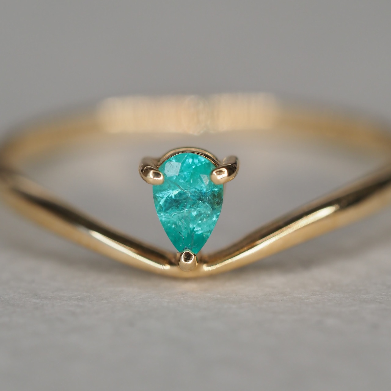 ブラジル産 パライバトルマリン リング 0.123ct k18