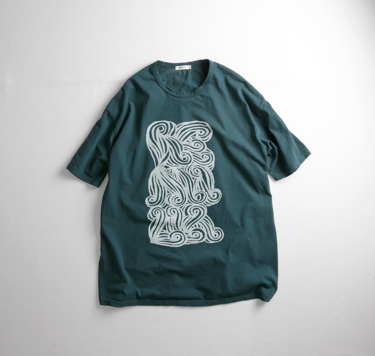 remilla 【Swirls Tee】
