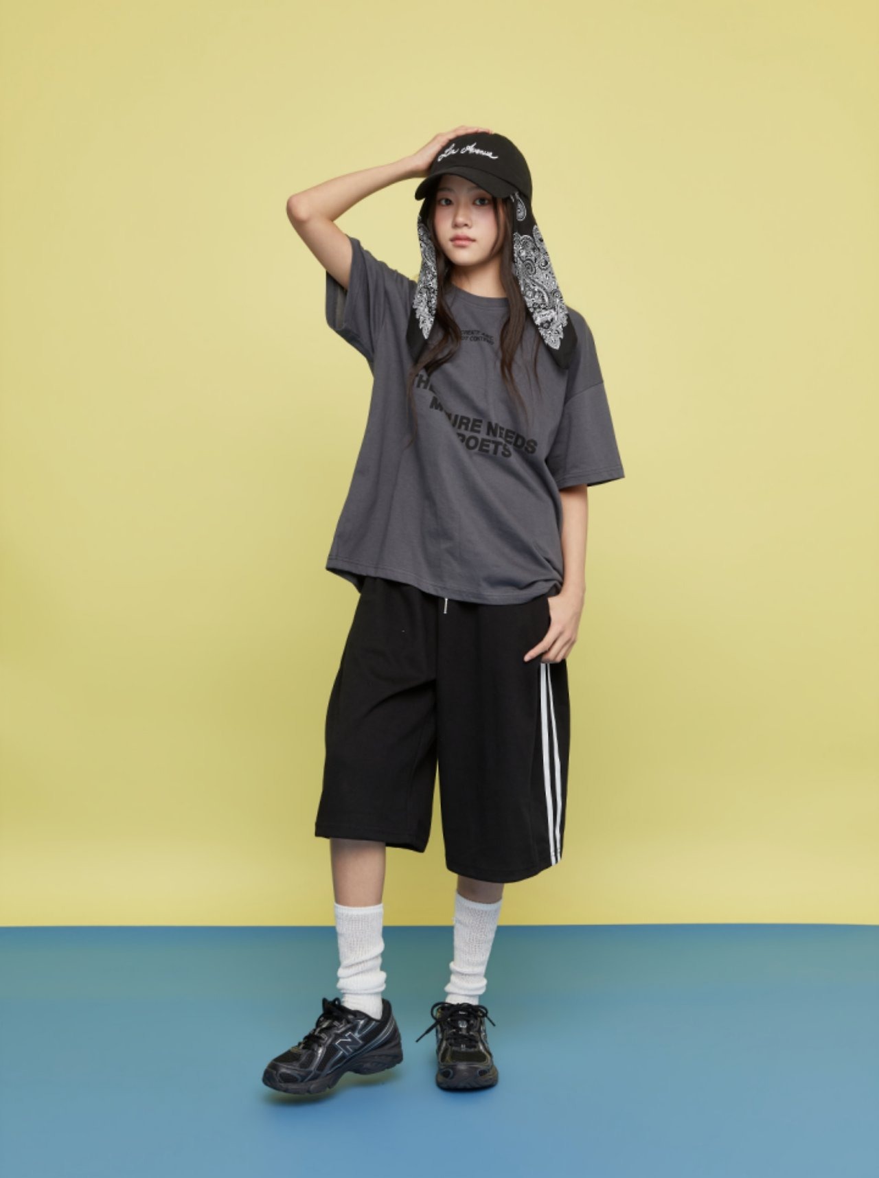 [SEVENTEEN] Track Half Pants / [세븐틴] 트랙하프바지