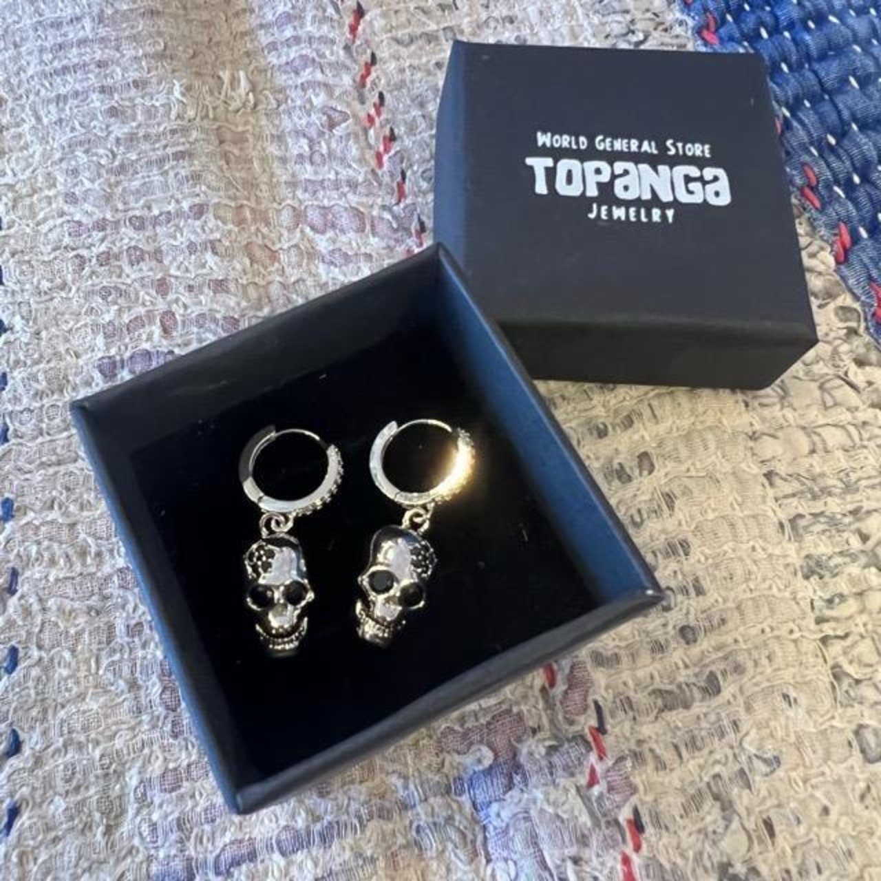 TOPANGA Jewelry　Stone Flower Skull Earrings　ストーンフラワースカル　ピアス　シルバー　スカル　ギフト　プレゼント　ジュエリー　
