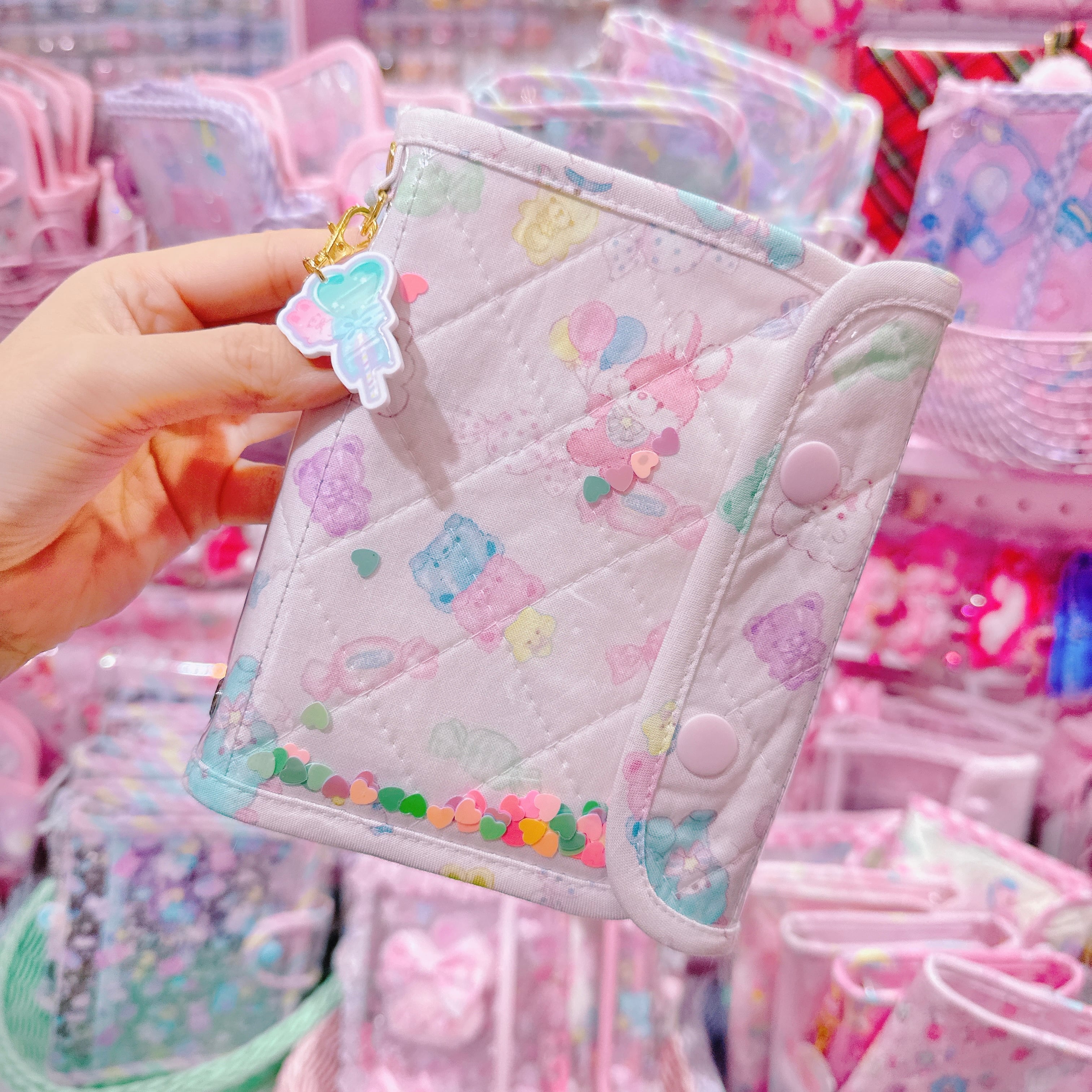 【N4】46-1チャーム付きシール帳（ミニ６穴サイズ台紙１０枚付）