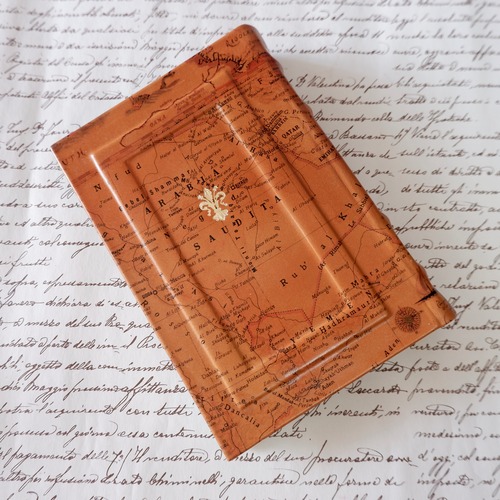 《即納》ブックカバー(文庫サイズ) “LA STORIA” / Antique Map/Camel : 03