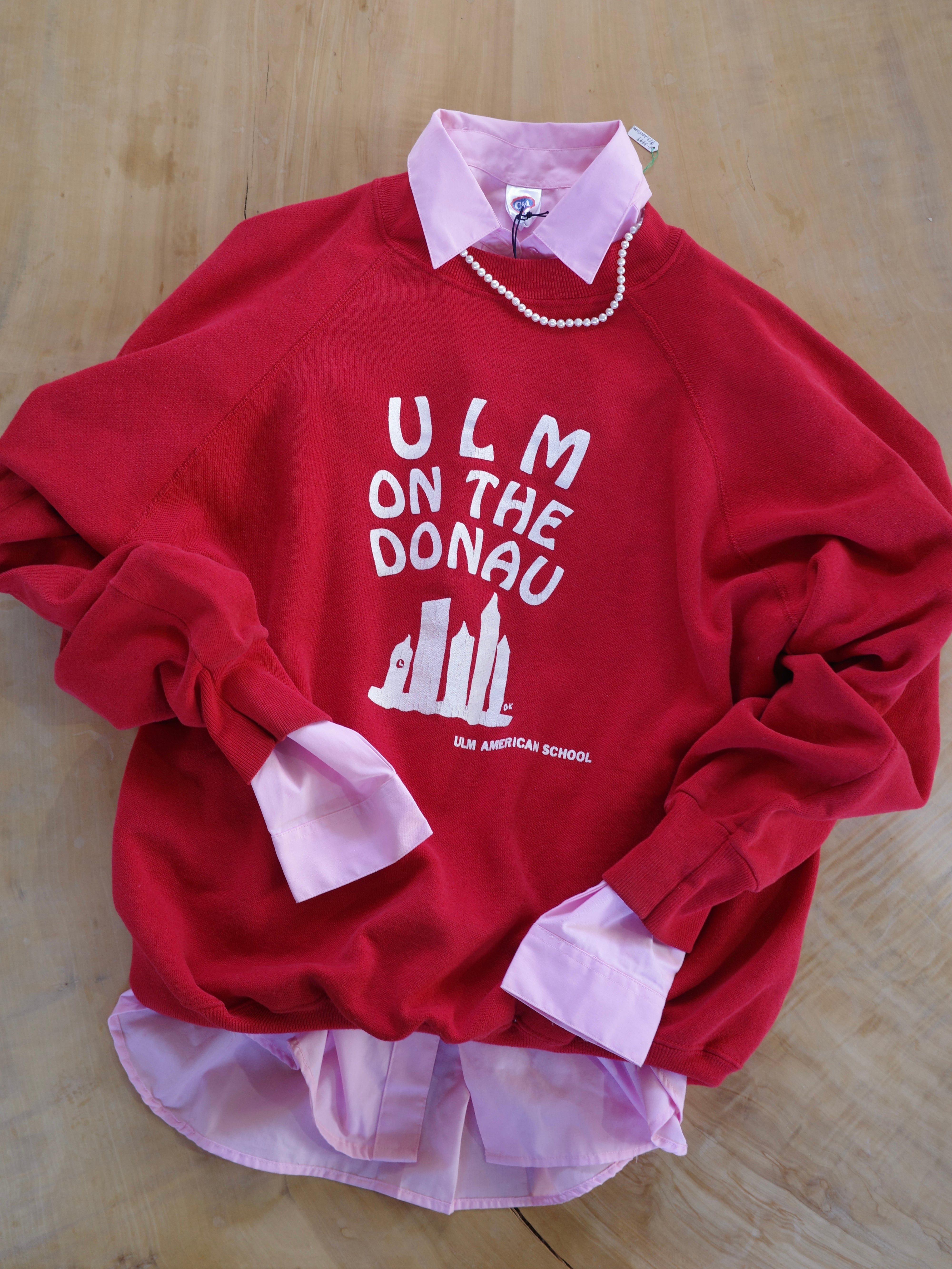 <vintage>red “ulm” sweat