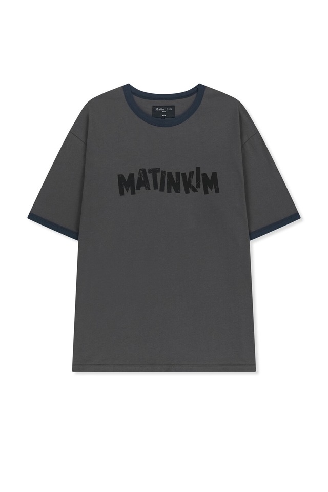 [Matin Kim] MATIN LOGO RINGER TOP FOR MEN IN CHARCOAL 正規品 韓国ブランド 韓国通販 韓国代行 韓国ファッション マーティンキム matinkim 日本 店舗