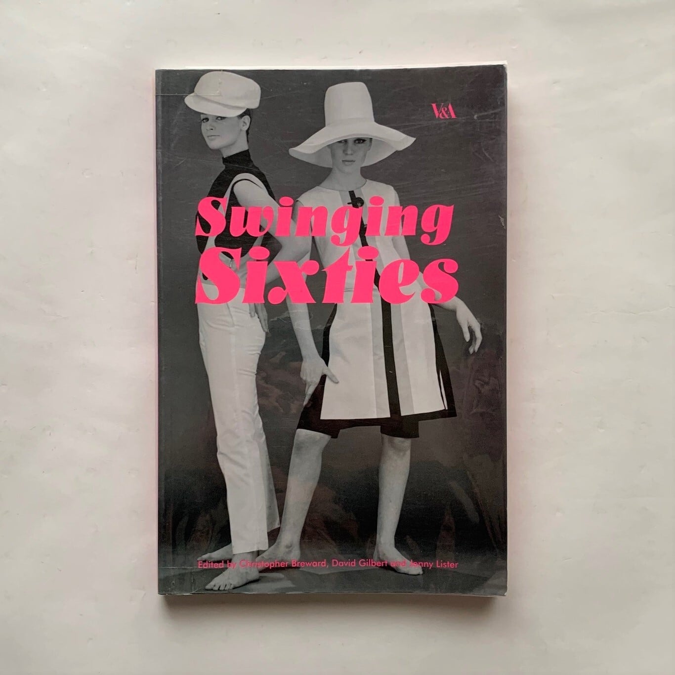Swinging Sixties / V&A Publications