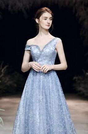 美品！ イブニングドレス 水色 ロング エレガント 優雅なシルエット 細  