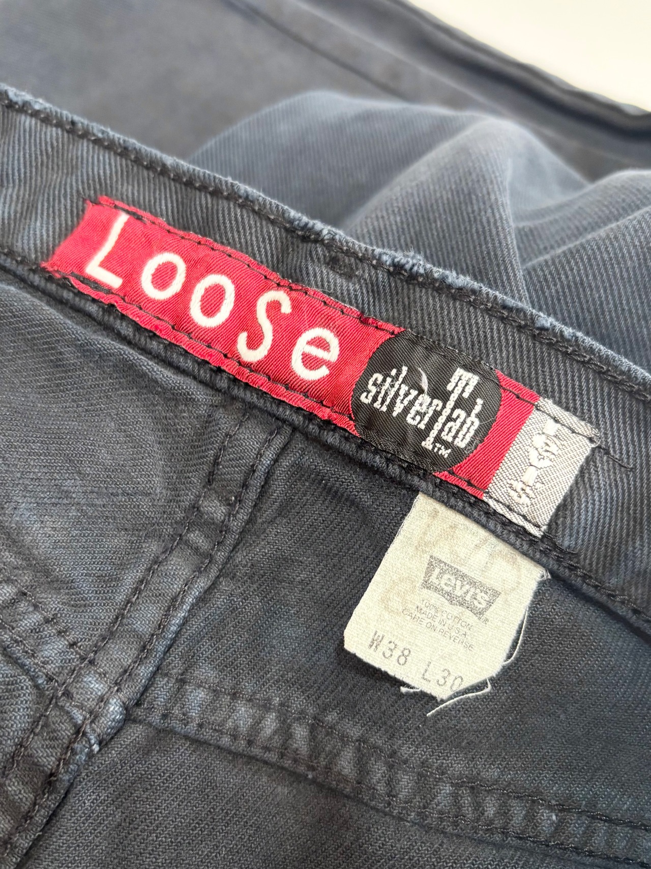 90s Levi’s SILVER TAB "LOOSE" BLACK DENIM PANTS MADE IN USA Size W38L30→W37L30