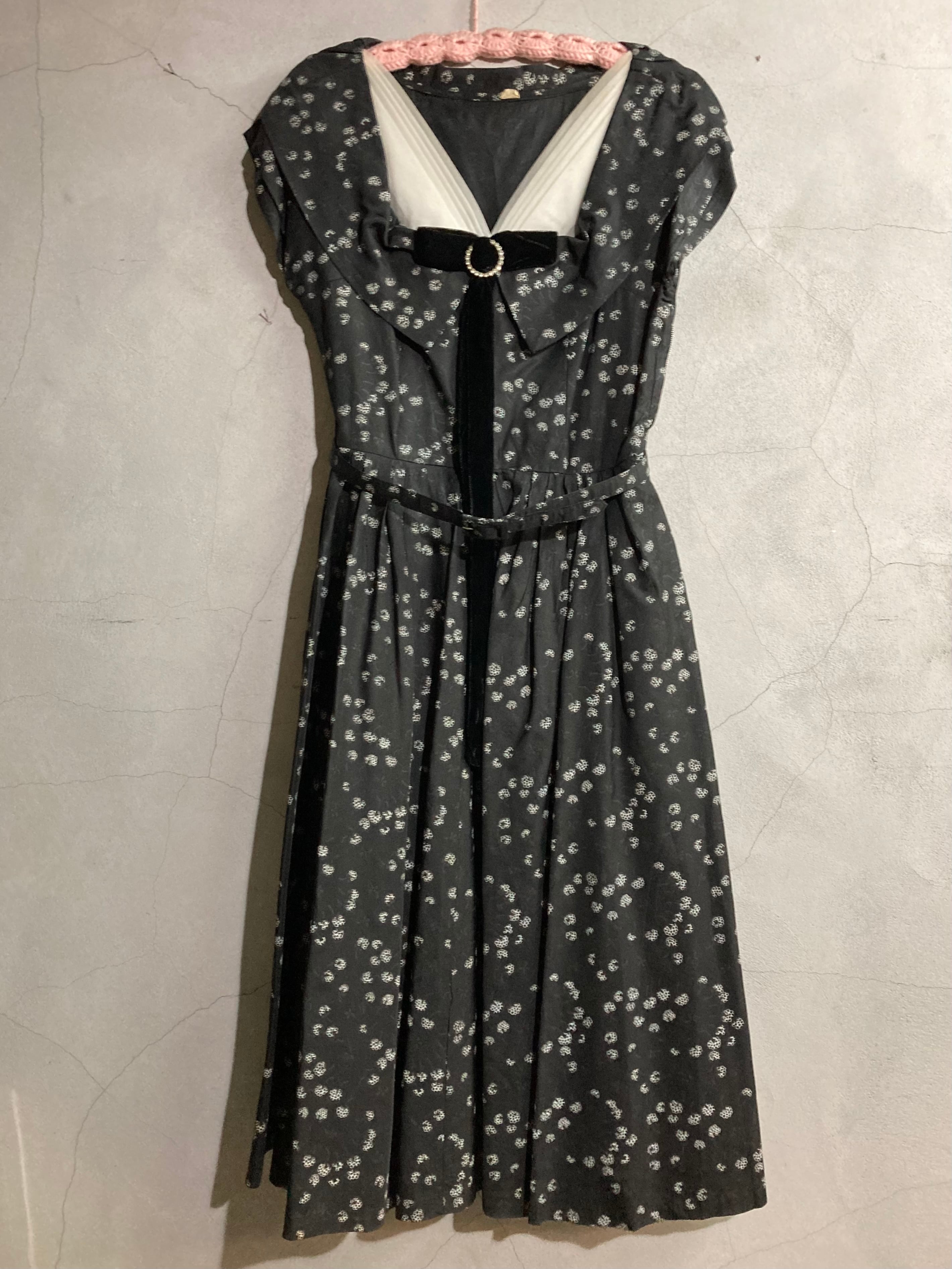 40s 50s VINTAGE LYON DRESS