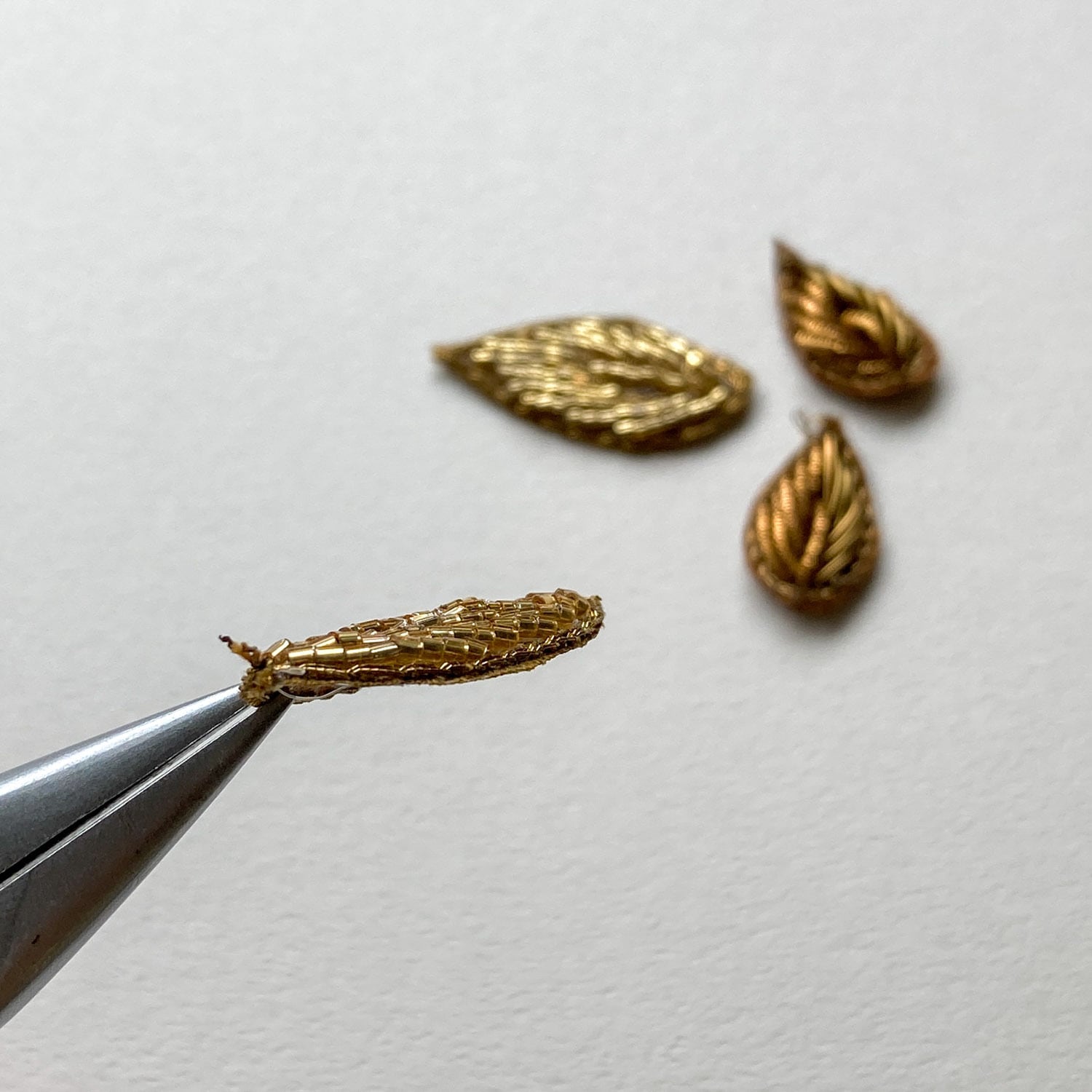 最終入荷〉インドゴールドザリ刺繍デコパーツセット（リーフ） | Dua