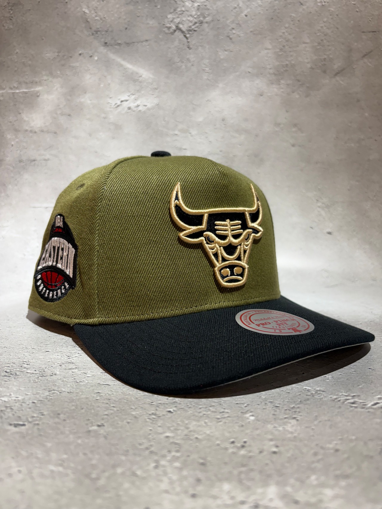 Mitchell＆Ness/ミッチェルアンドネス NBA シカゴ・ブルズ キャップ オリーブ