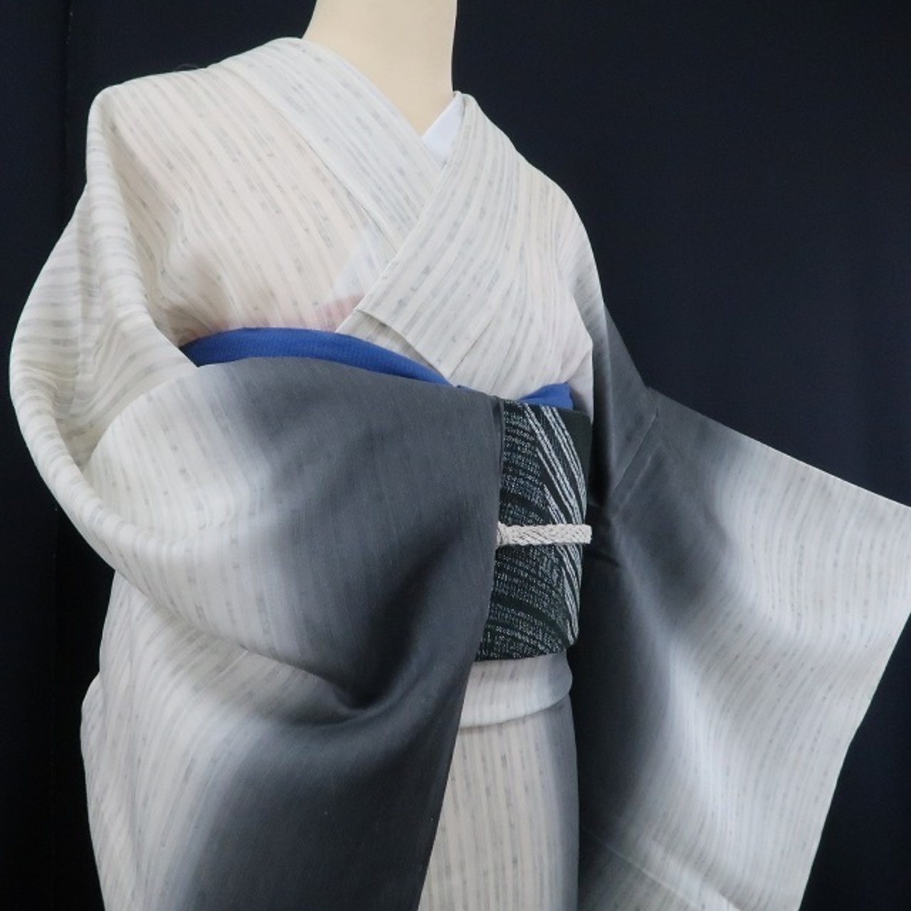 新品 紗紬 燕 竹縞 夏着物 正絹 仕付け糸付“風を友とするツバメを 