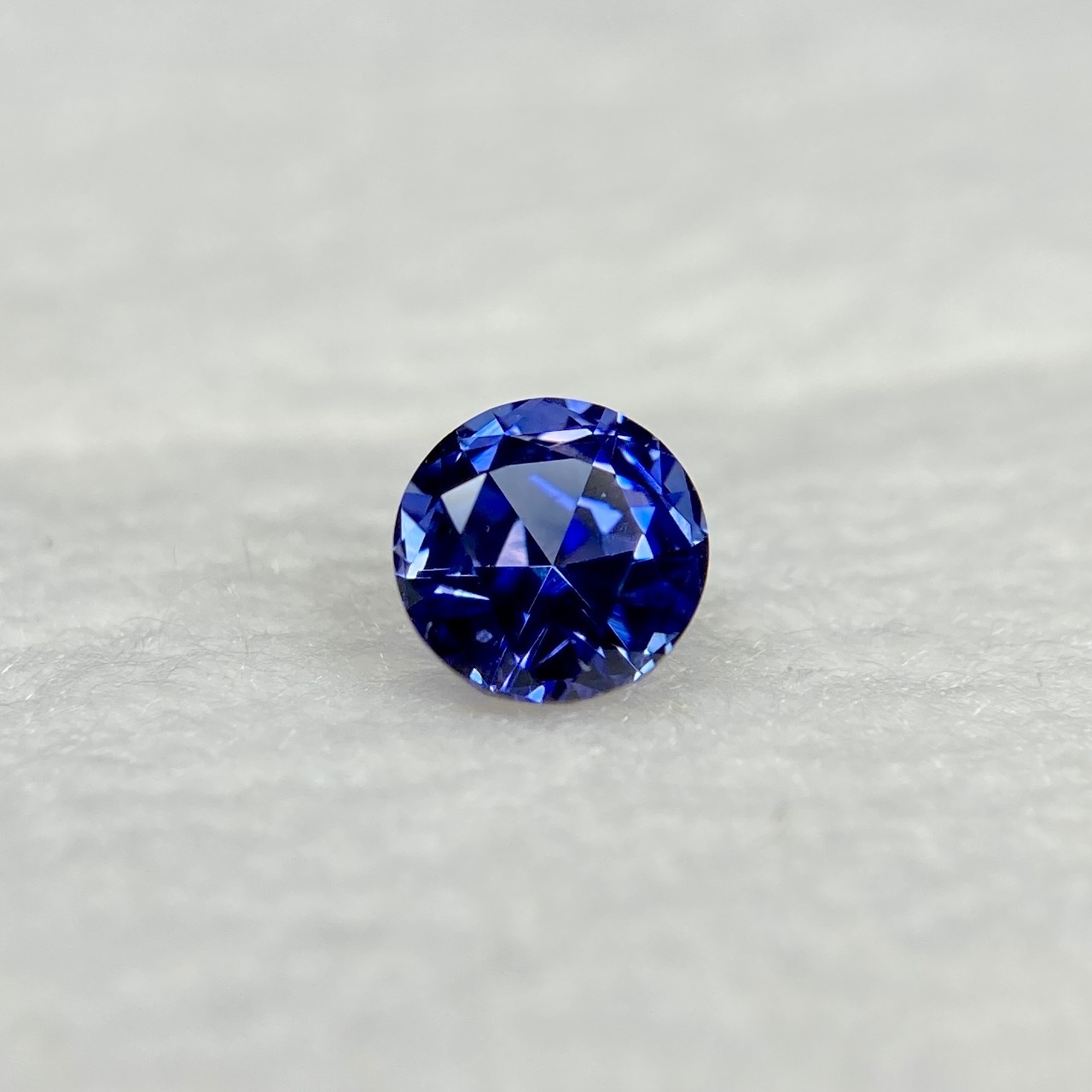 ローズカットサファイア 青系 約4.4mm*3.1mm r-0291