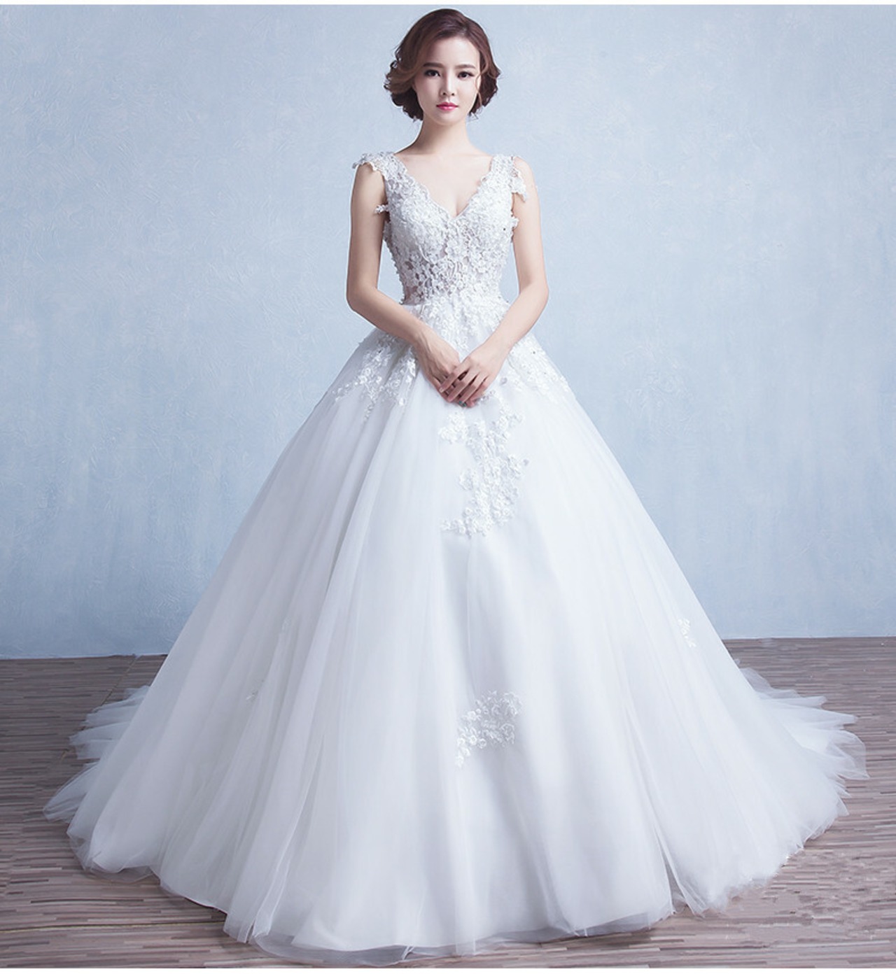 ウエディングドレスソフトチュール 深Vネックド タンクトップ ロング  