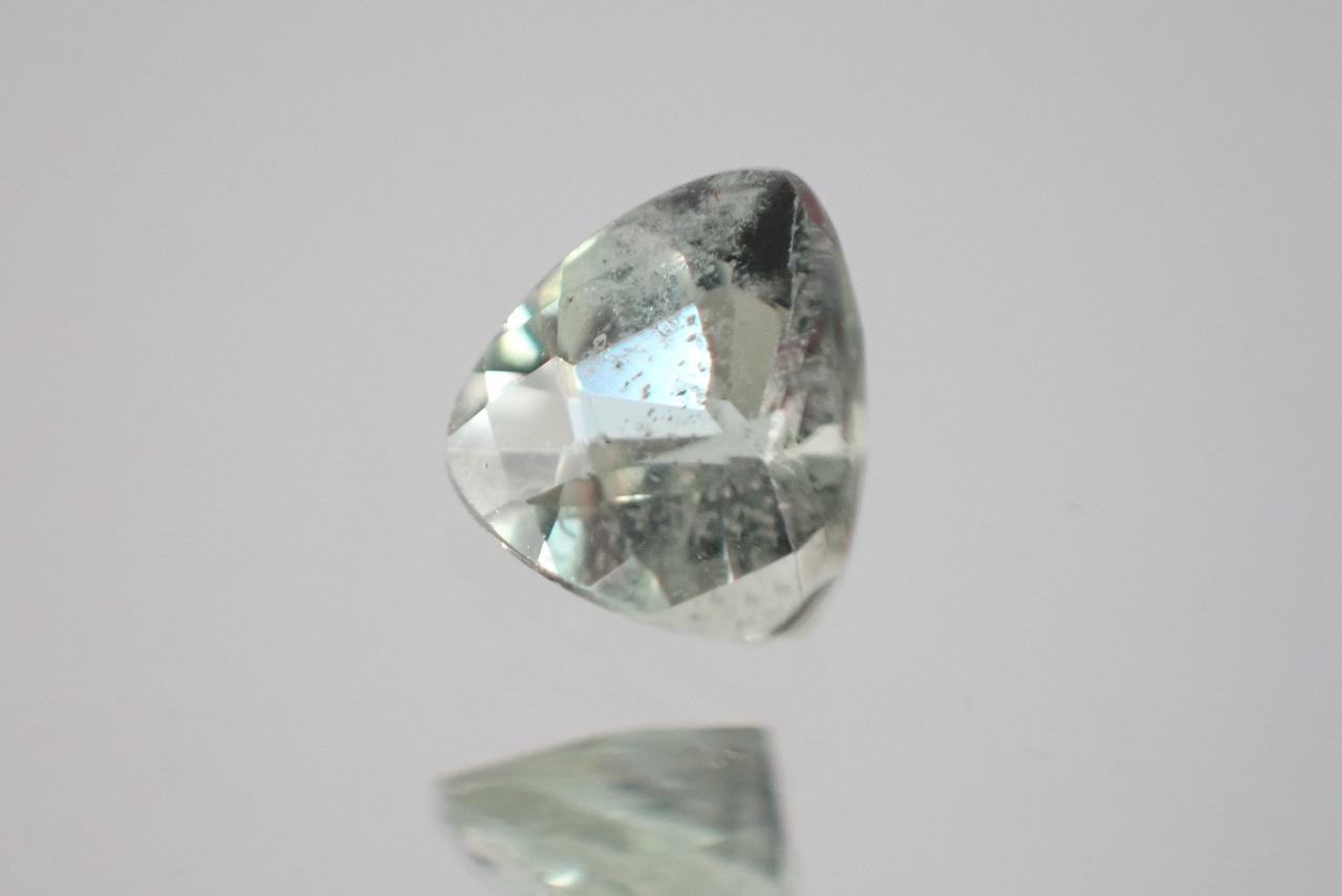 アンブリゴナイト　0.21ct　[C12-509]