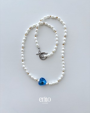 (#0053) blue heart necklace
