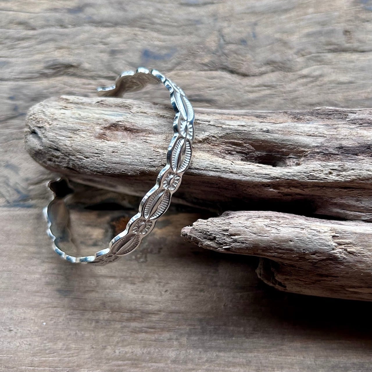 Flower & Leaf Silver Bangle | Aonoha by Crony Club