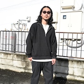 YASHIKI(ヤシキ)着回し抜群ハーフジップニット、普通に良いスラックスstyle