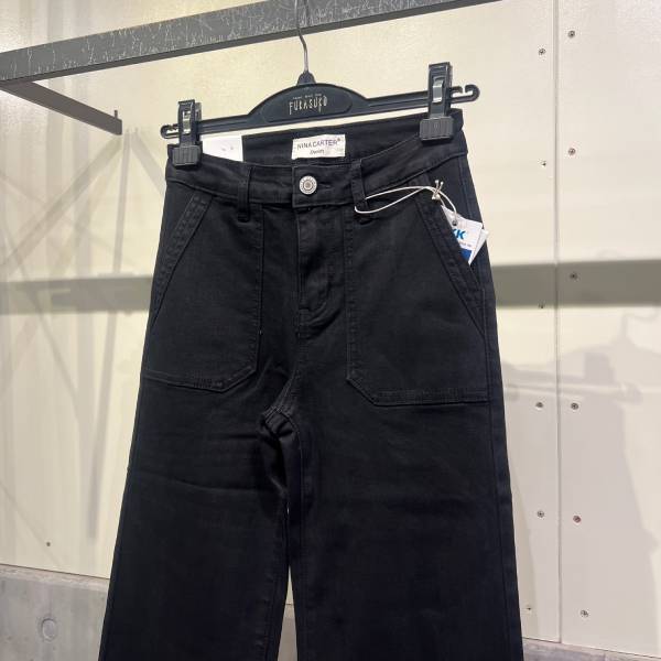 ストレッチ ブラックデニム フレアパンツ ブーツカット 美脚