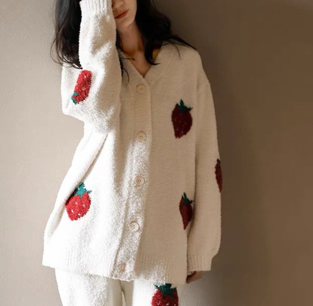 【 M-XL】ladies velvet strawberry pajamas p715