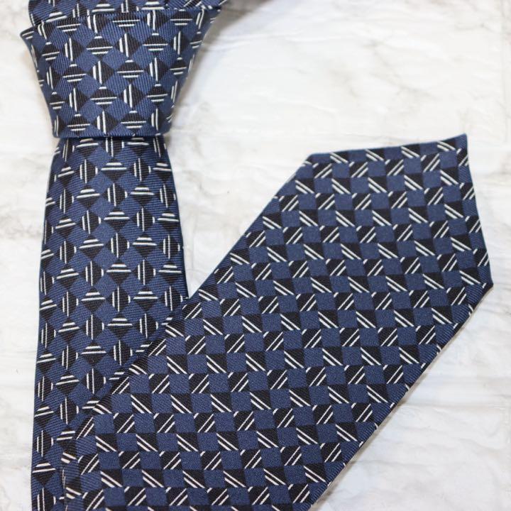 【新品未使用】ジョルジオアルマーニ ビジネスネクタイ シルク100% 爽やか青系