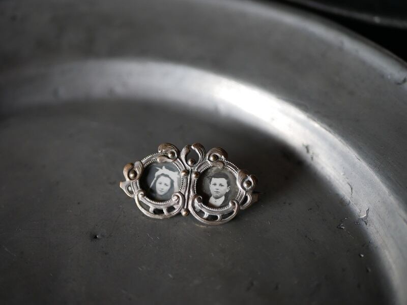 ヤドリギ フォトフレーム ブローチ フランスアンティーク