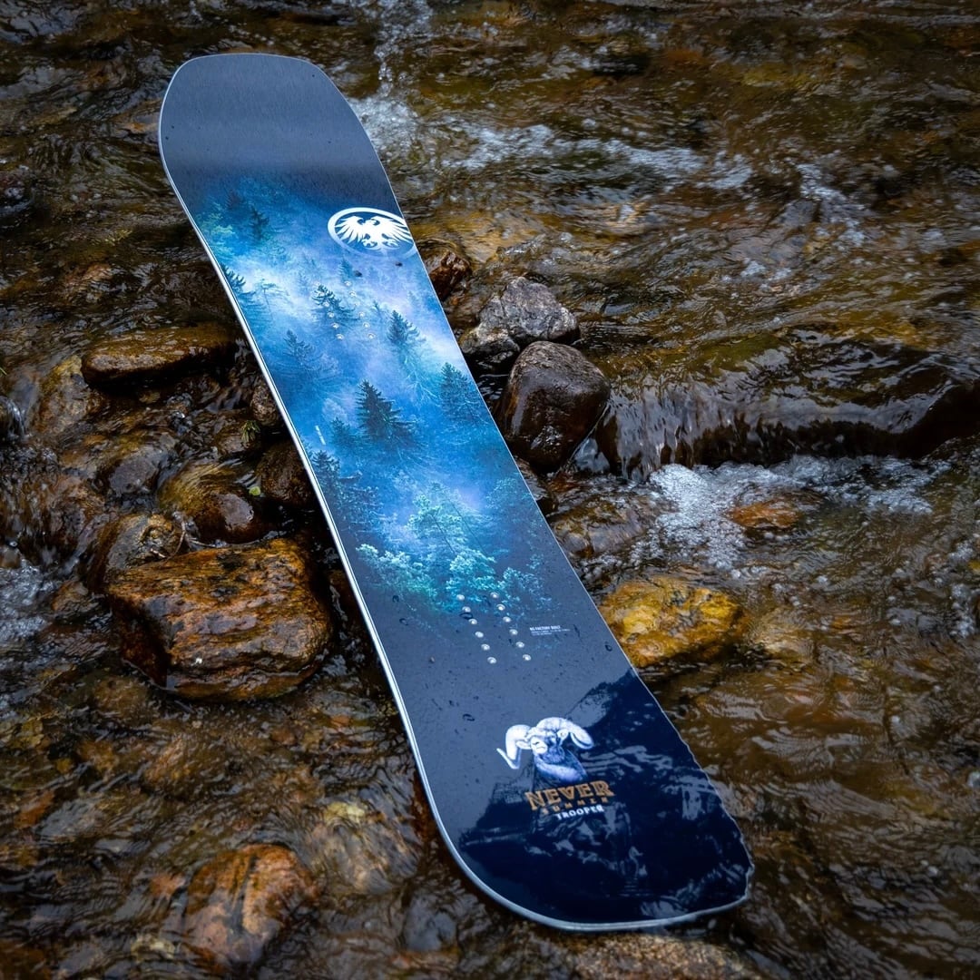 NEVER SUMMER 26/27 『 TROOPER SNOWBOARD 』 ネバーサマー