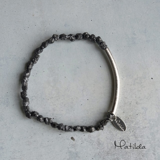 Tube & stone bracelet（ブラックダイヤモンド）