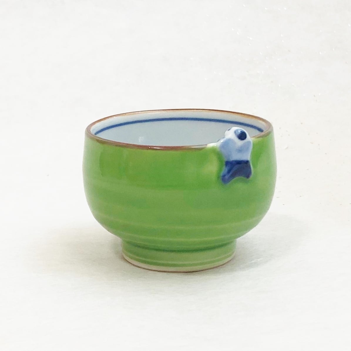 <昇峰窯>色交趾唐子付き ぐい吞み(黄緑)