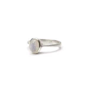 SINGLE PETIT STONE NON-ADJUSTABLE RING 096