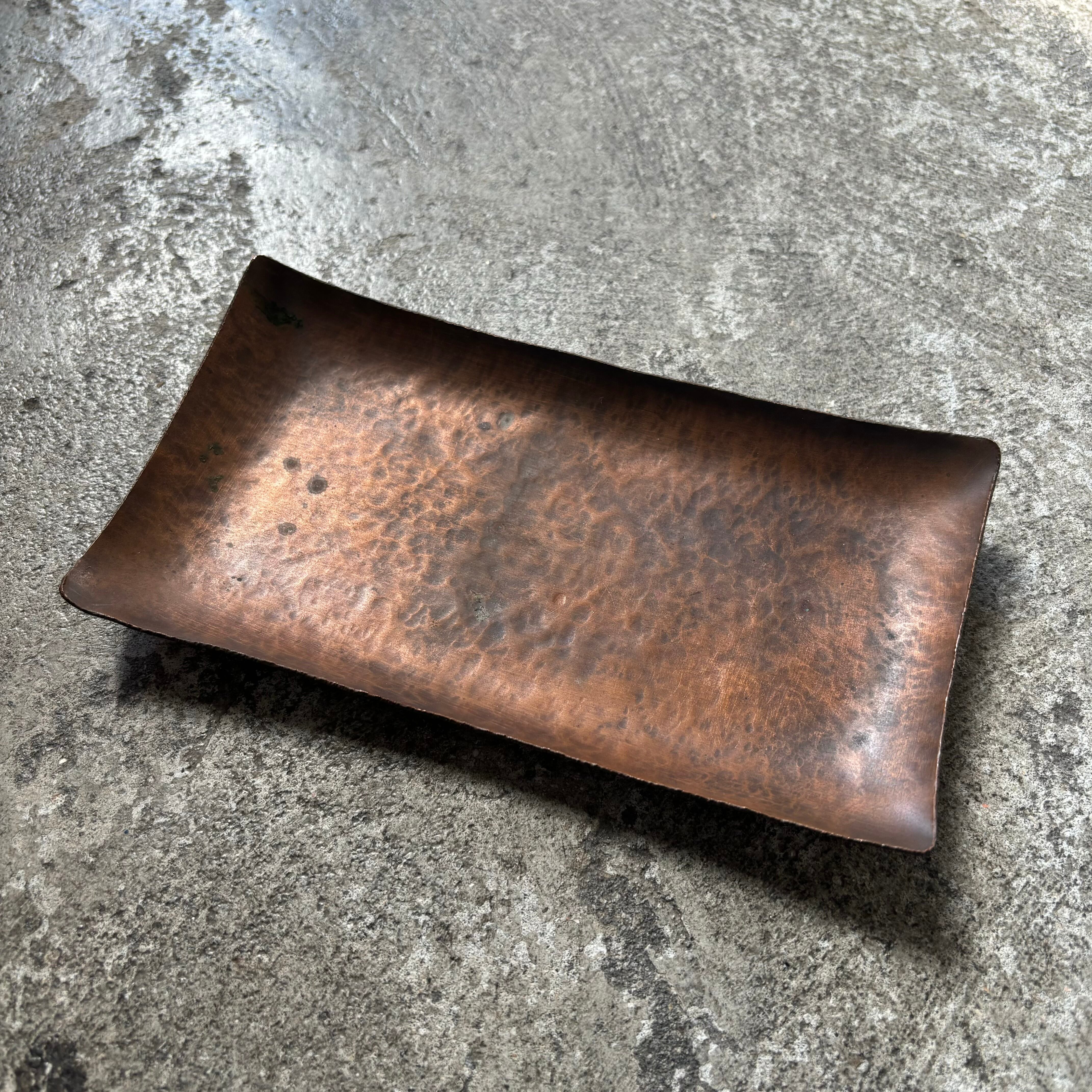 古道具の銅板付き木箱1点 銅トレー 銅板 打ち出し ハンドメイド コイントレイ お香立て 銅 アンティーク