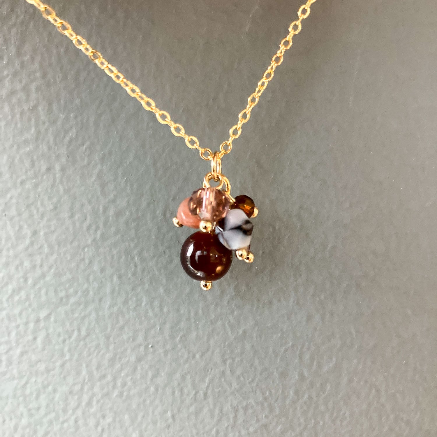 ガラスビーズと天然石のネックレス | Dua-アクセサリーパーツショップ