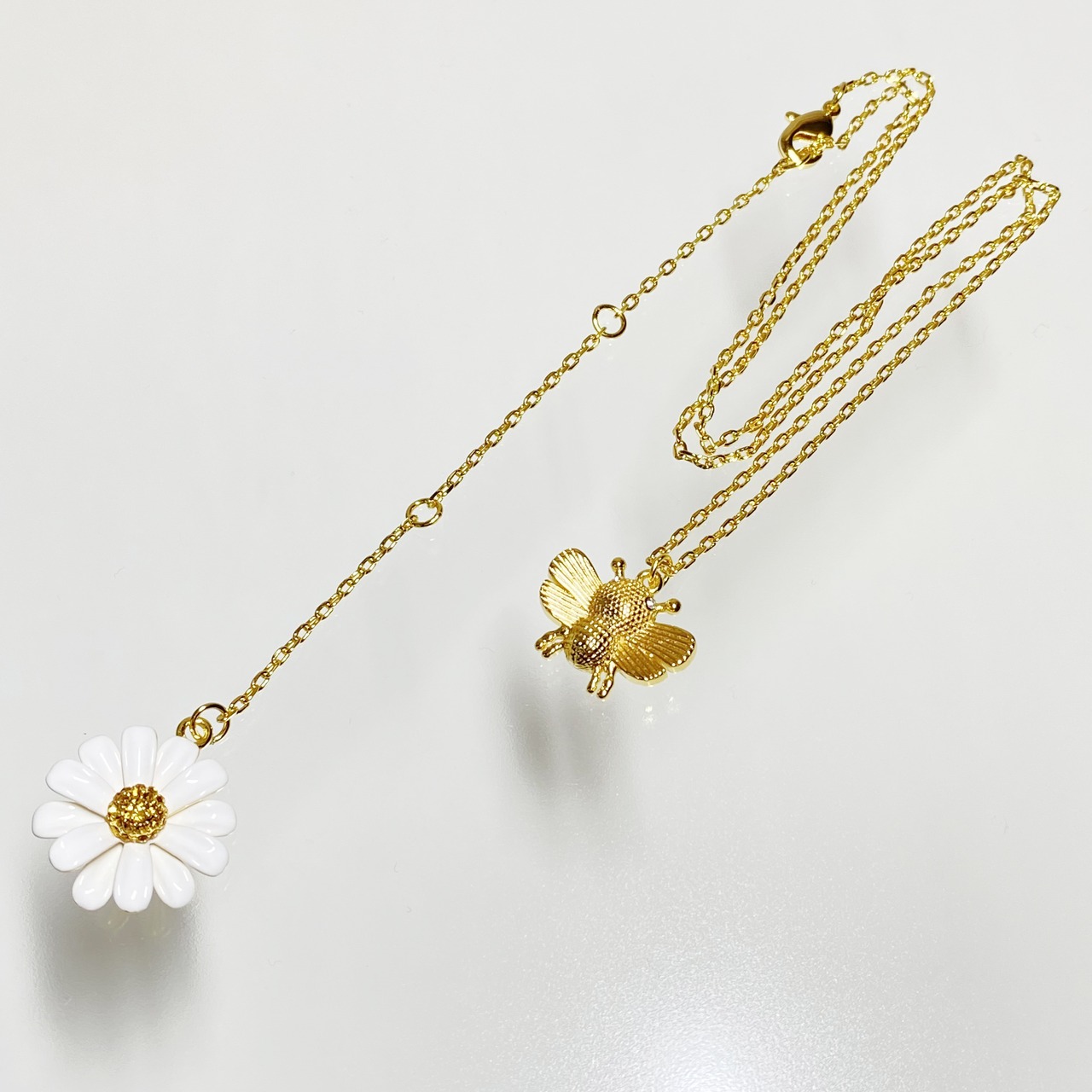 オリバーウェバー クリスタル ネックレス Honey bee