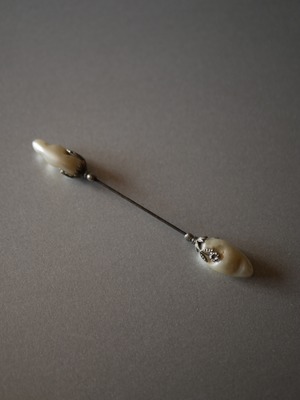 フランスアンティークのハットピン　パールとフラワーモチーフ　アンティークのある暮らし