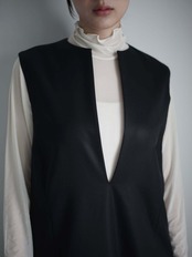 itochi - shuttle loom fabric keyneck jumper skirt / black