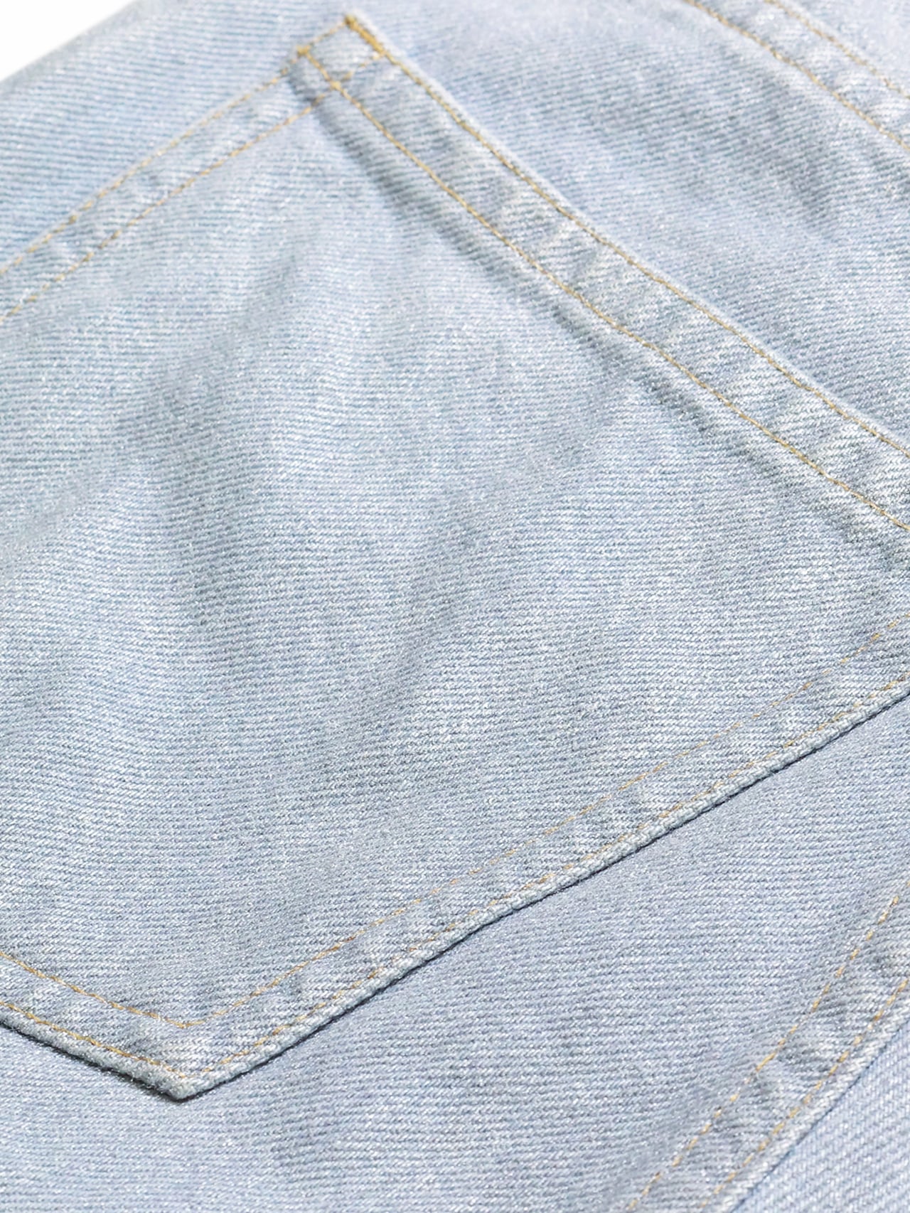 UNEEK BASEMNT - Discover independent style.