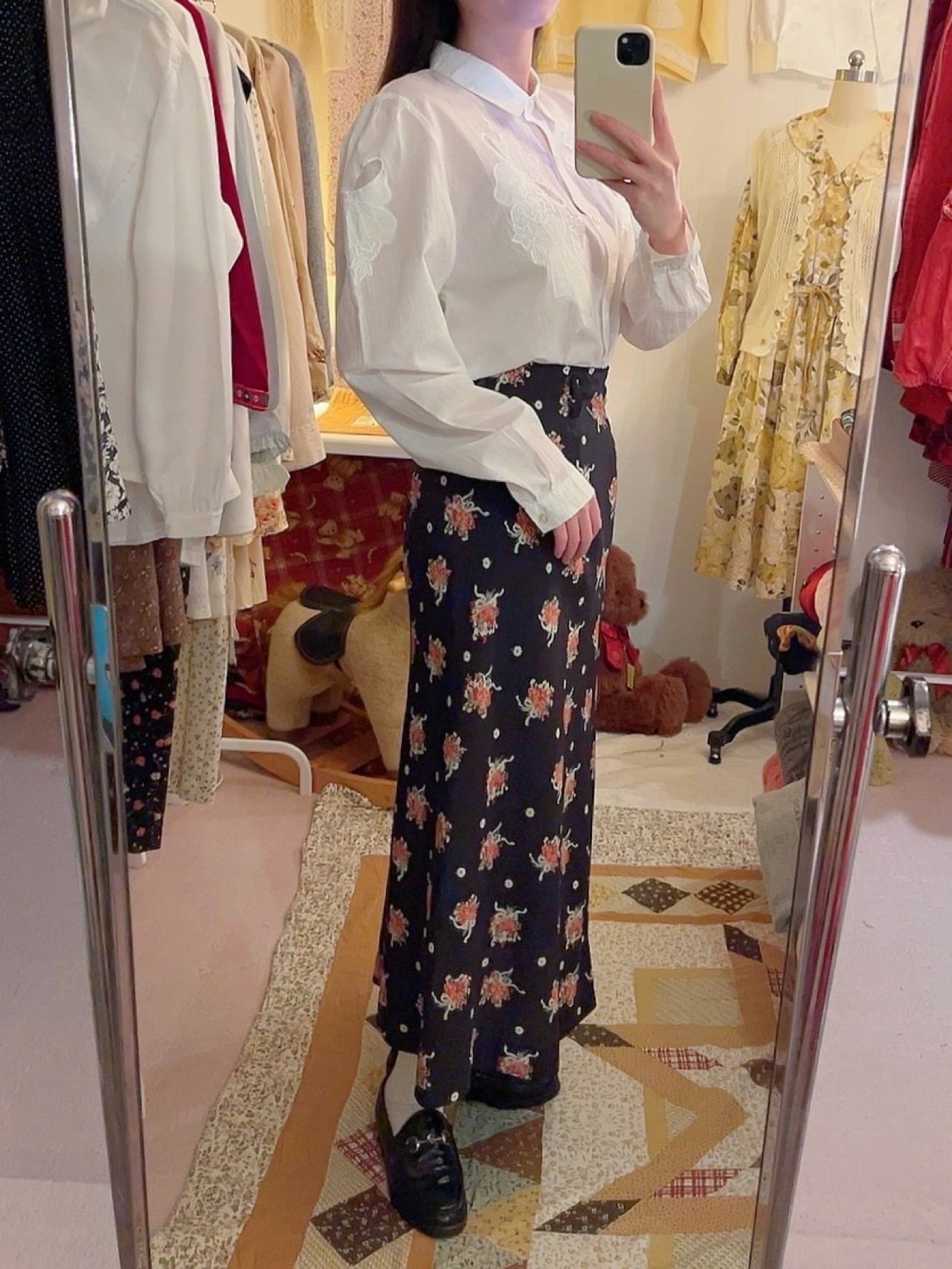 white ribbon flower embroidery blouse