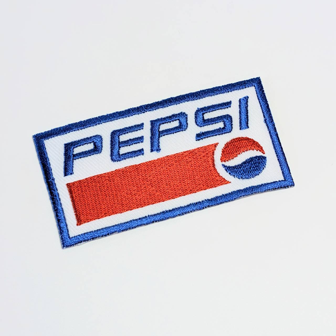 送料無料! ★刺繍アイロンワッペン★【 PEPSI ( ペプシ ) 】 〚アメリカン雑貨 アメトイ〛