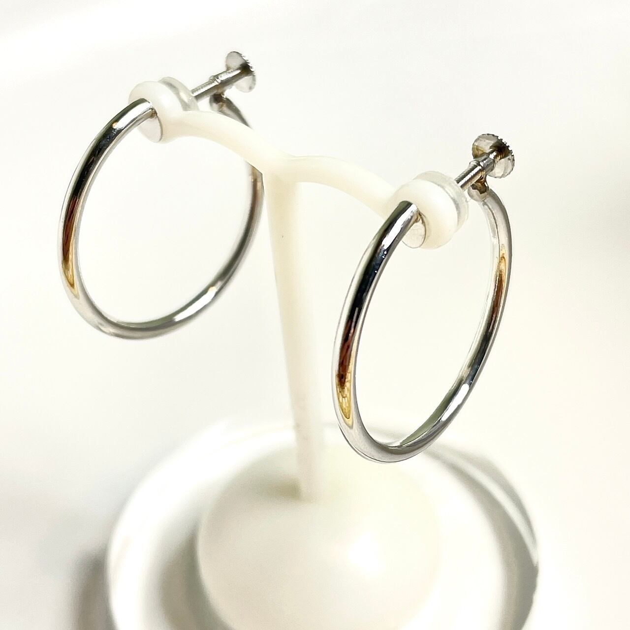 Pt900プラチナ フープイヤリング ネジ式 | 宝石時計ジュエリー 新品 