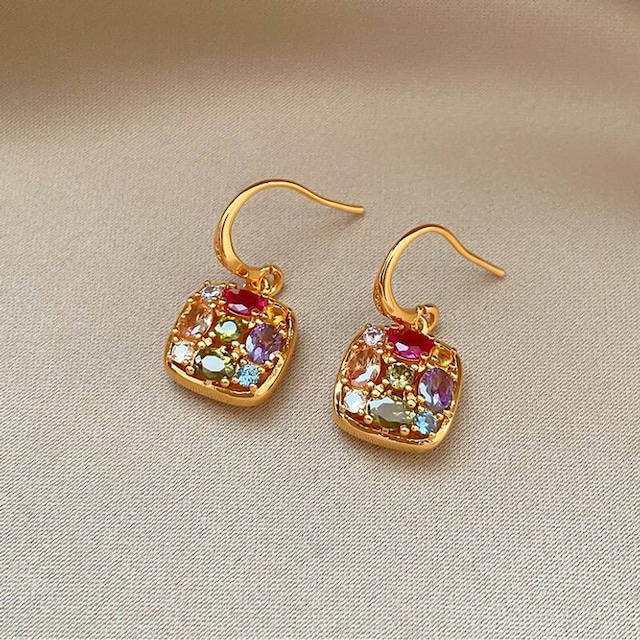 Colorful zircon pierce　B623
