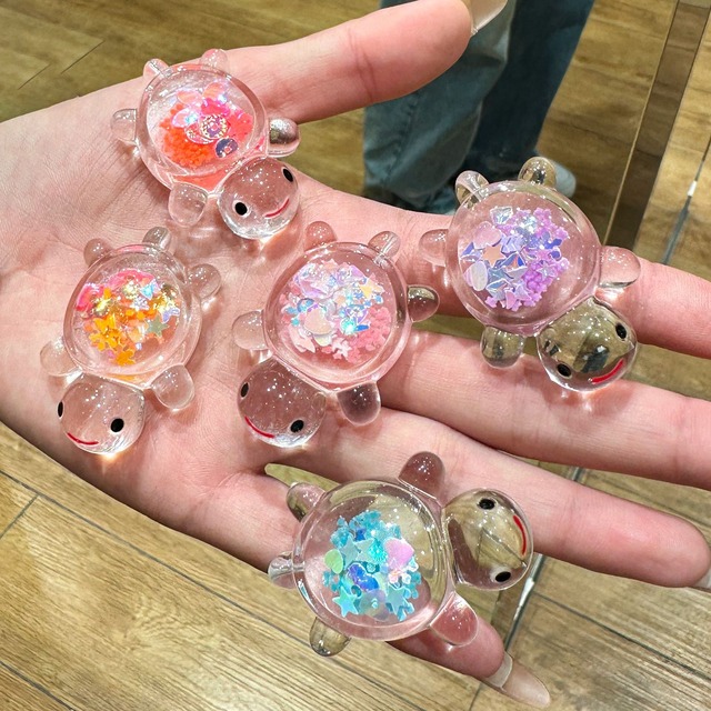夜光スパンコールカメのDIYアクセサリーパーツ