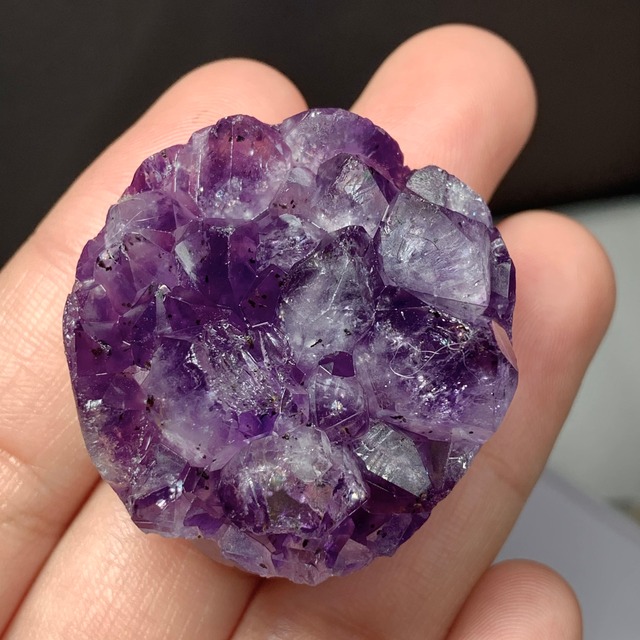 2アメジストクラスター・ハリネズミ