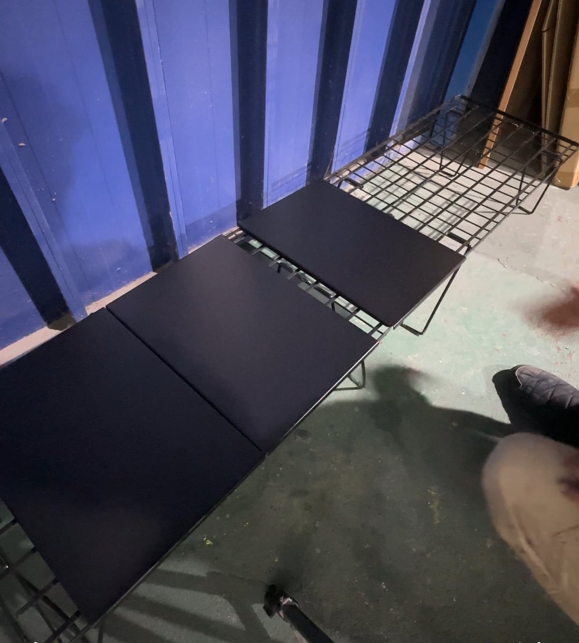 TABLE TOP 