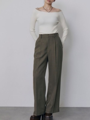 Bicolor Layered Off-Shoulder Knit / IVORY