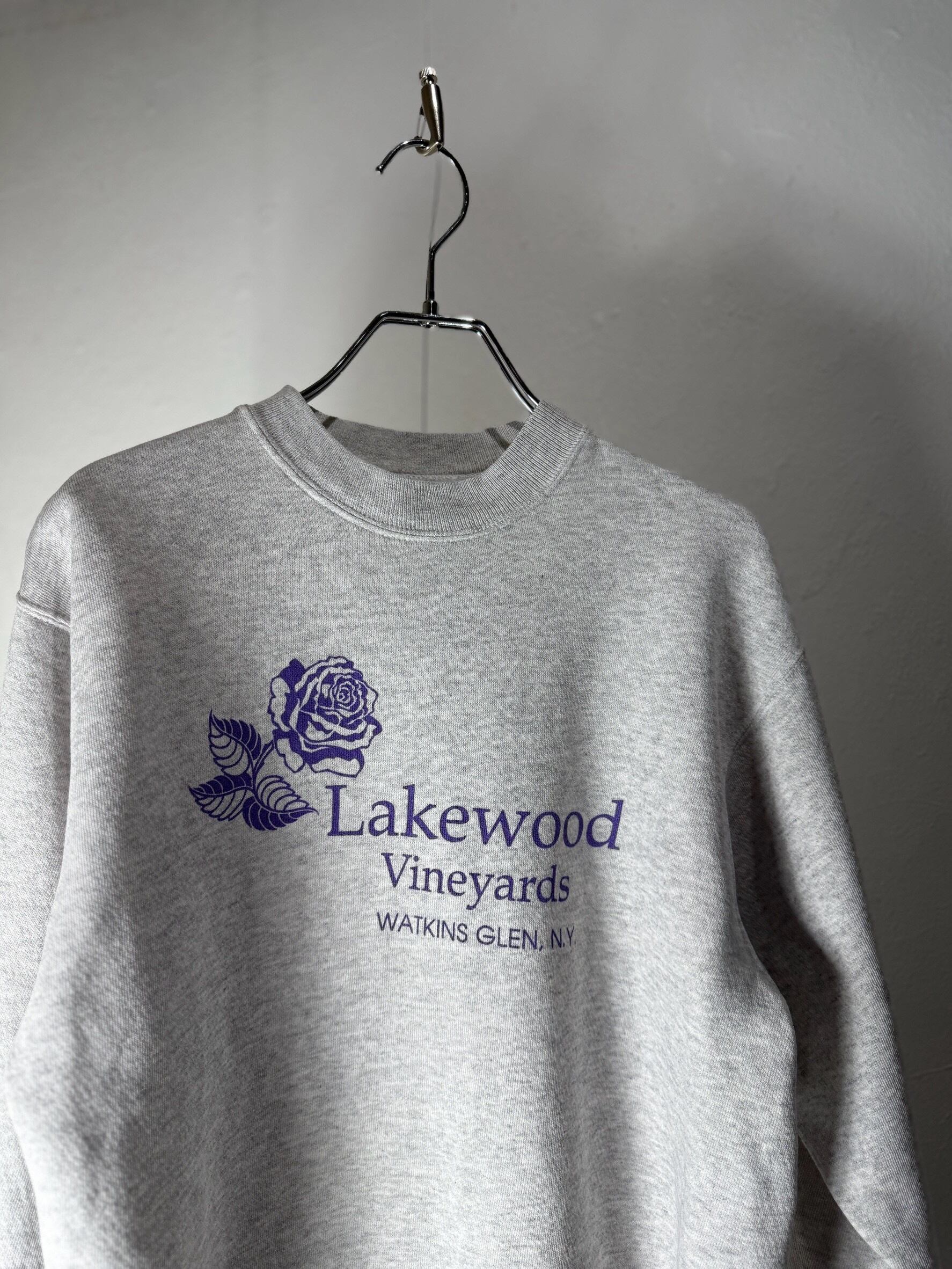 90’s “Lakewood Vineyards” Winery Sweatshirt
