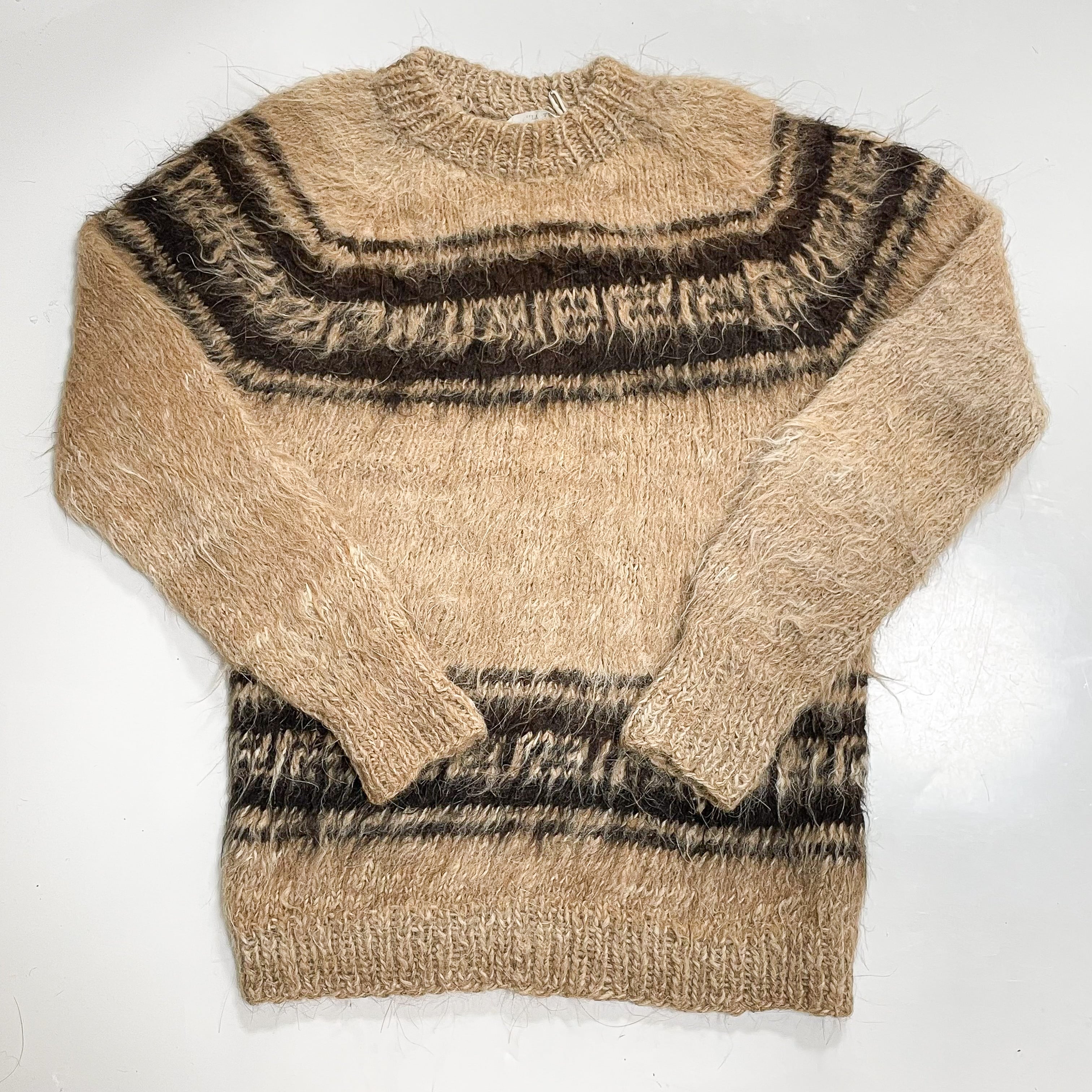 Vintage Alpaka Sweater Made In Bolivia | CORNER Vintage Alpaka Sweater Made In Bolivia | CORNER