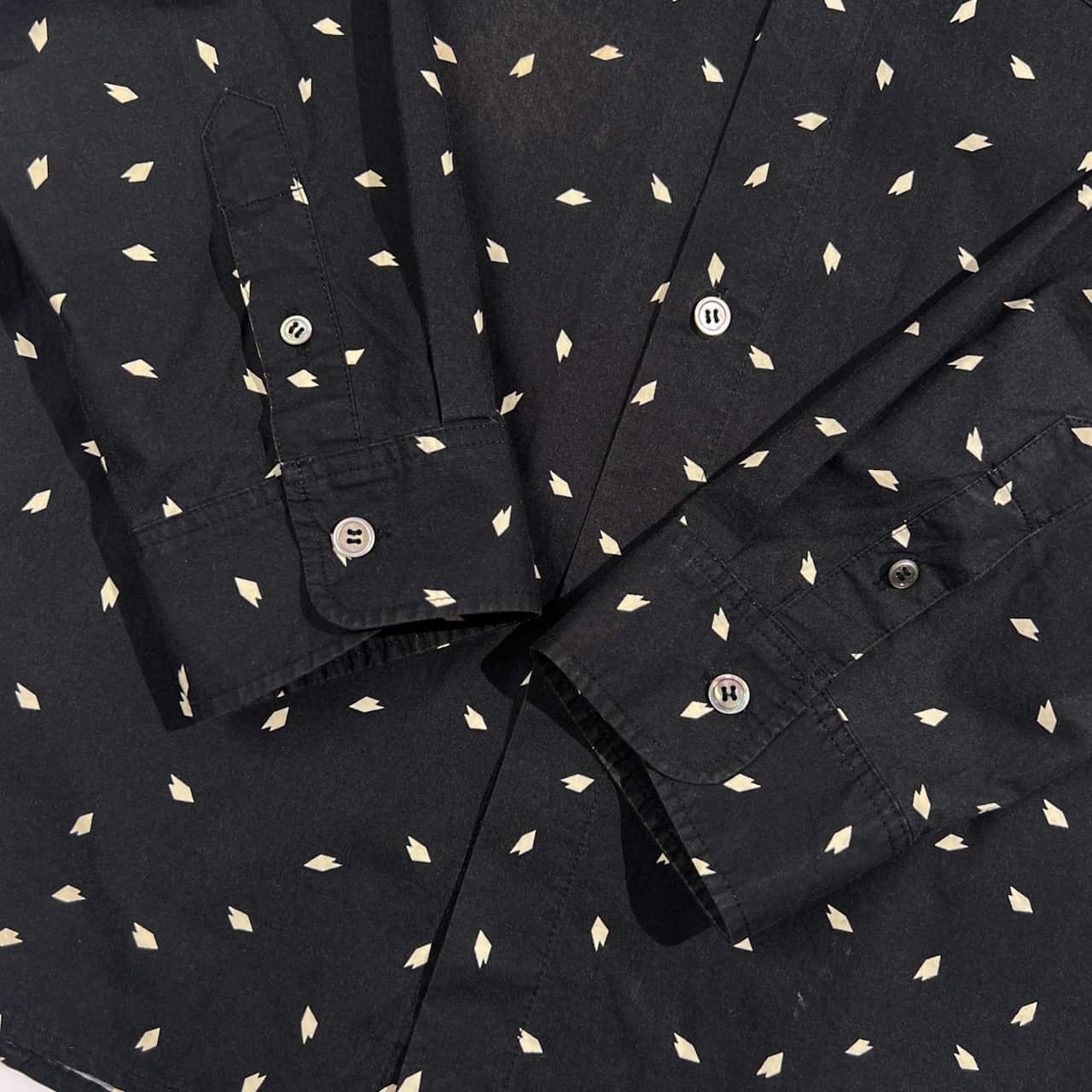 A.P.C. アーペーセー 総柄 ジオメトリック 長袖シャツ サイズ L /ブラック系 メンズ