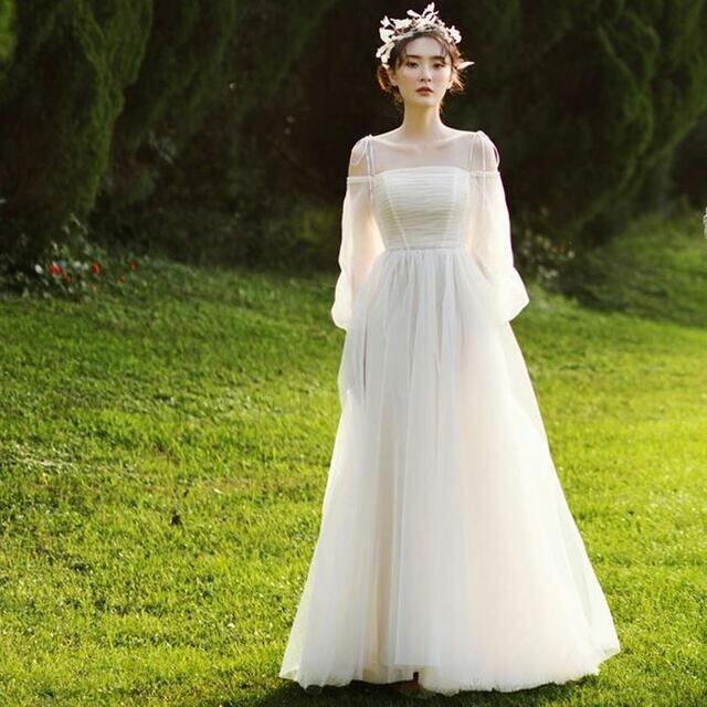 美品！ フランス風ウエディングドレス ホワイト 上品透け袖 プリンセスライン 憧れのドレス エレガント 可愛い シアーな美しさ 大好評中！